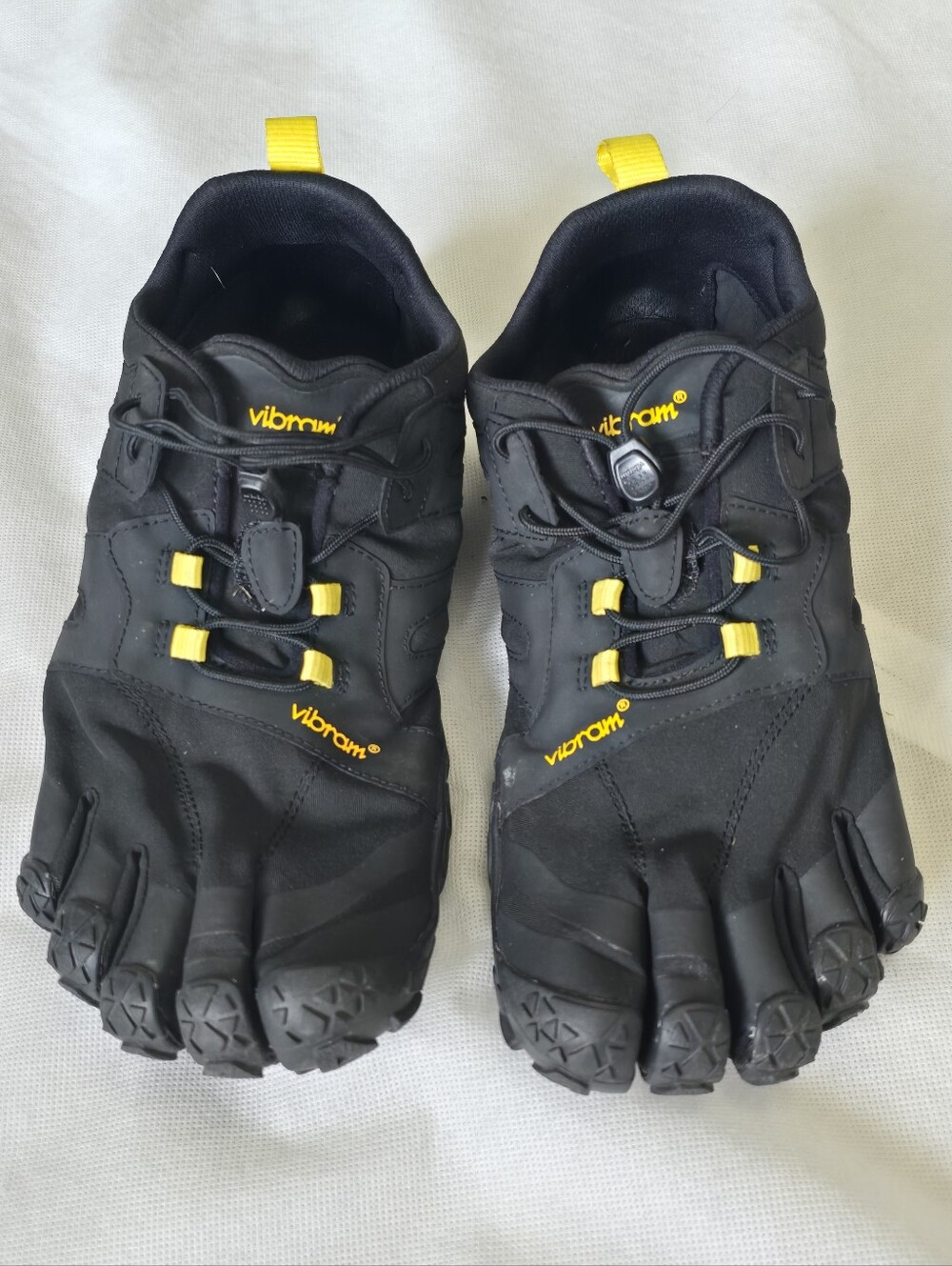 Vibram FiveFingers Men's Black with Yellow Accents Athletic Shoes Size 10.5 - 11